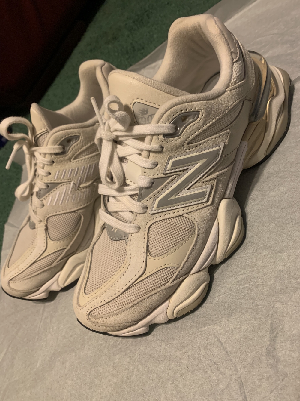 New Balance 9060 7.5 Women Sea Salt Moonbeam